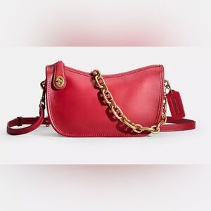 COACH SWINGER BAG/BRASS-CANDY APPLE